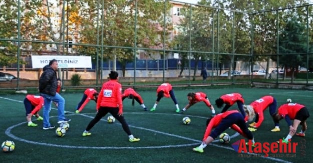 Turkcell Kadın Futbol Ligi’nde çeyrek finalistler belli oldu