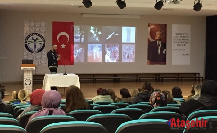Ataşehir'de "En İyi Narkotik Polisi Anne Projesi" eğitim semineri verildi