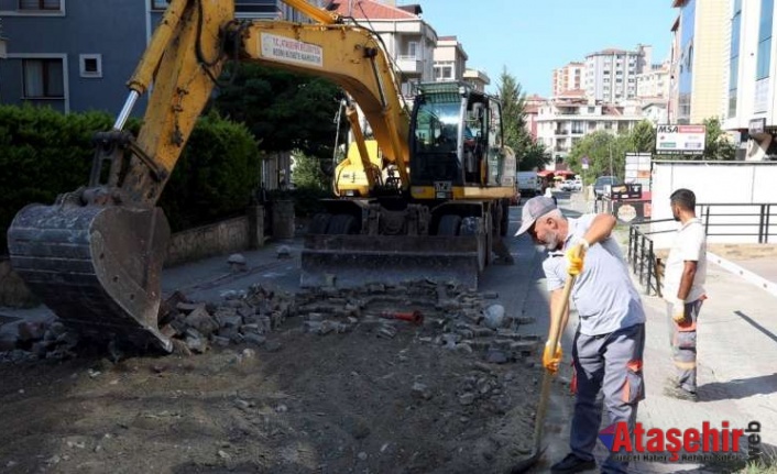 ATAŞEHİR’DE YOL BAKIM VE ONARIM ÇALIŞMALARI ARALIKSIZ SÜRÜYOR