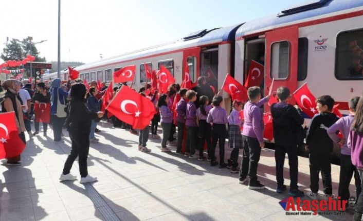 100. Yıl Cumhuriyet Treni Çankırı Garında