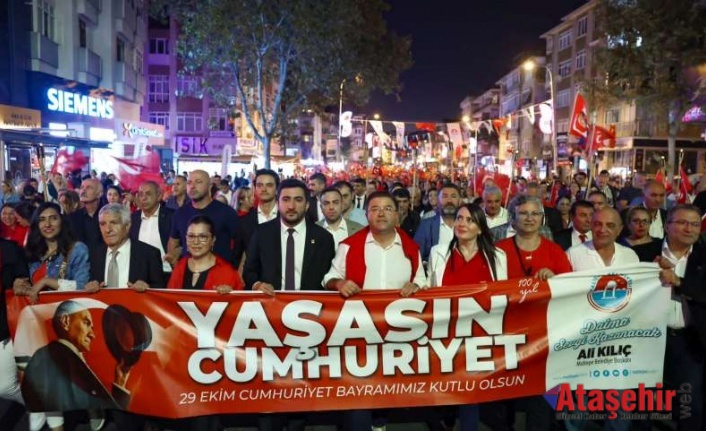 Cumhuriyet’in 100. yılında Maltepe’de on binler yürüdü