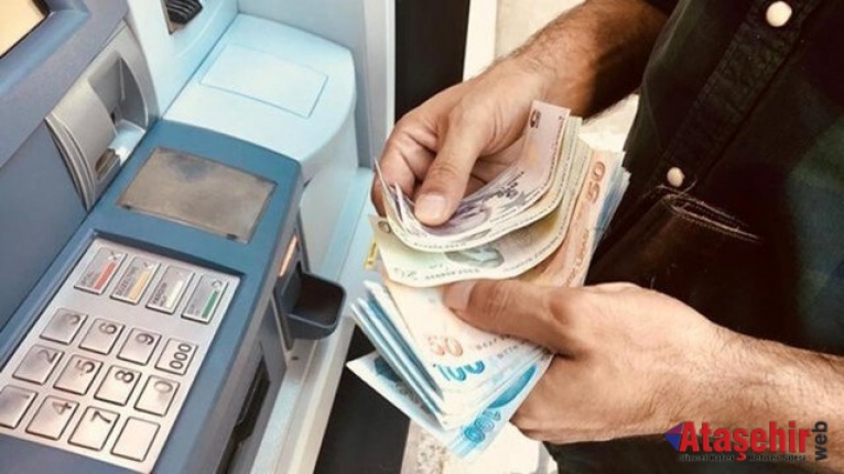 Emeklilerin bayram ikramiyeleri bugün ödenmeye başlandı.