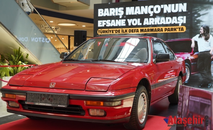 Barış Manço’nun Kırmızı Spor Otomobili ziyaretçileriyle buluştu
