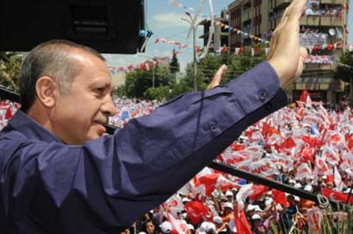 Başbakan Kılıçdaroğlu'nu Baykal'la vurdu