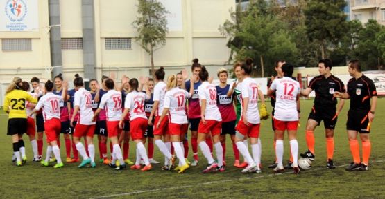 Ataşehir Belediyespor’un Şampiyonluk mücadelesi sürüyor