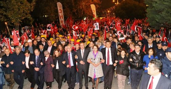 Ataşehir Cumhuriyet Bayramı’nı kutladı