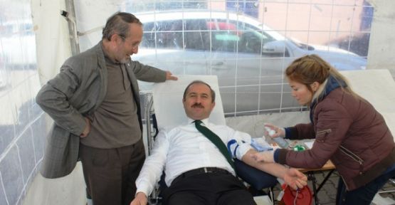 Ataşehir Kaymakamlığında Kan Bağışı Kampanyası Düzenlendi.