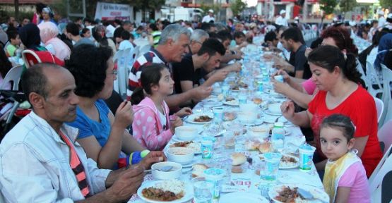 Ataşehir’de Erol Parlak’la Türkü Gecesi