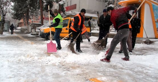 Çankırı'da 24 Saat Karla Mücadeleye Devam