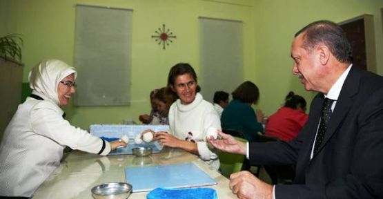 Cumhurbaşkanı Recep Tayyip Erdoğan'dan Engelli Merkezi ziyaret etti