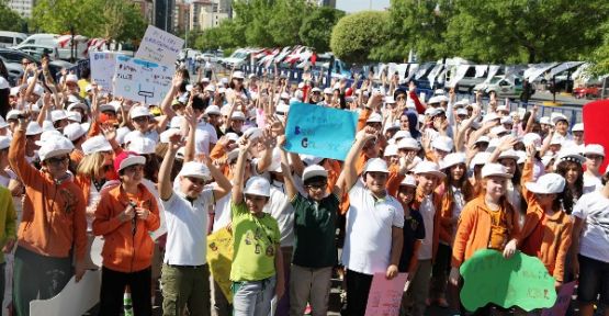 “ En Çok Çocukla En Çok Atık Pil Toplama Rekoru” Kırıldı