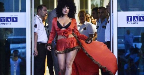 Lady Gaga İstanbul'a geldi