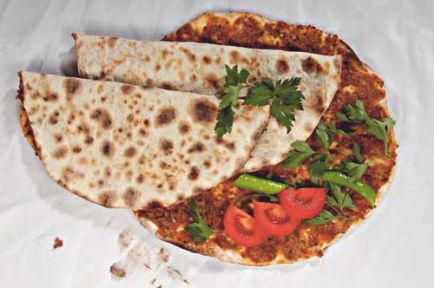 Lahmacun nasıl yapılır,  Lahmacun Tarifi