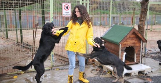 ÖZGE ÖZPİRİNÇCİ’DEN DESTEK  ''SATIN ALMA SAHİPLEN''