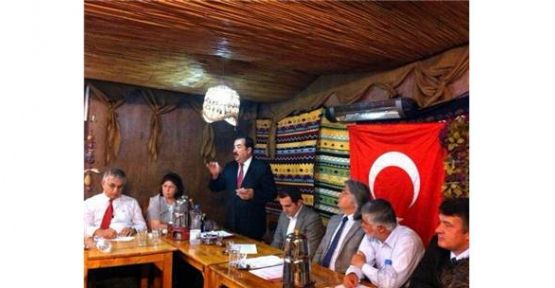 Sivas Dernekler Federasyon başkanlığına Celal Deniz seçildi