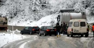 Ilgaz Dağı'nda kar ulaşımı aksatıyor