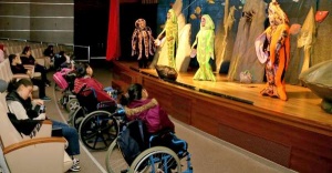Ataşehir'de Engeller Tiyatro ile aşılıyor