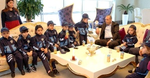 Ataşehir Belediyesi 23 Nisan için Çocuk Başkanları ağırladı