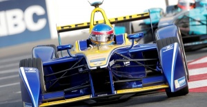 Renault e.dams FIA Formula E Paris yarışında iddialı