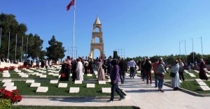 8.000 Ataşehirli Çanakkale Şehitliği'nde Şehitlerimizi andı