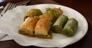 Karaköy Güllüoğlu Baklavaları  Meal Box’ta!