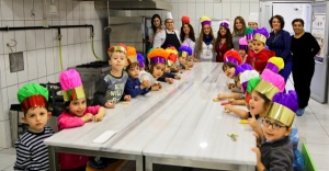 Maltepeli çocuklar mutfak ziyaretinde