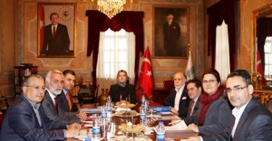 Fatma Betül Sayan Kaya Darülaceze Meclisine Başkanlık Yaptı