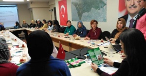 Ataşehir Kadın kolları kanserle mücadele için eğitimde