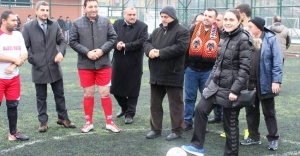 ÇORDEF Futbol Turnuvasının Başlama Vuruşunu Neslihan YURTDAGÜL Yaptı