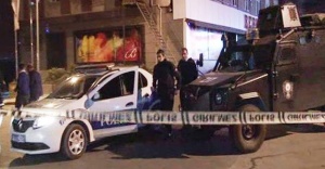 Ataşehir’de polis aracına  ateş açıldı