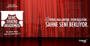 LİSELİLER GENÇ TİYATRO AKADEMİSİ’NDE SAHNENİN TOZUNU YUTTU