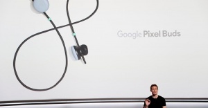 Google 40 dilde tercüme yapabilen kulaklıkları tanıttı