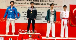 İmam hatipler karate şampiyonası yapıldı