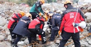 Zeytinburnu'nda Gerçeği Aratmayan Deprem Tatbikatı