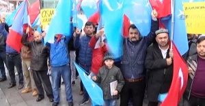 Doğu Türkistanlılar Gönüllü Asker Olmak İstiyor