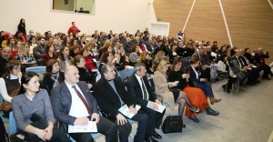 Ataşehir'de Gelecek İçin Geri Dönüşüm” semineri düzenlendi.