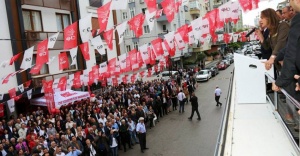 Ataşehir'de CHP İçerenköy Seçim Bürosu açıldı