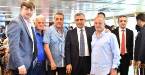 Fenerbahçe'li Yöneticiler Engellilerle Boğaz Turu Yaptı