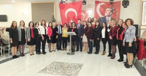 CHP Ataşehir Kadın Kolları Başkanlığı'ndan moral gecesi