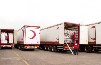 KIZILAY’DAN UKRAYNA’YA ÇADIR VE BATTANİYE YARDIMI