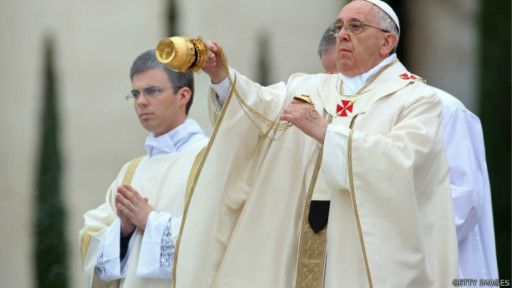 'Türk Papa' ve 2. John Paul artık 'Aziz'