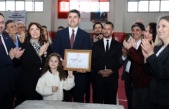  Onursal Adıgüzel, Ataşehir Belediyesi’nin yeni Başkanı oldu.