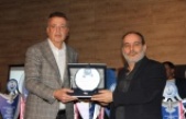 Ataşehir'in siyasileri Anadolu Güvercin Yarışması kupa töreninde buluştu