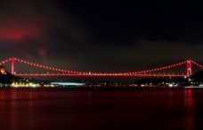 Kızılay’ın 157. Kuruluş Yıldönümünde Simgesel Yapılar Kırmızıya Büründü