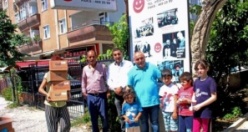 GÜLENYÜZ DERNEĞİ DONDURMA DAĞITIMI YAPTI