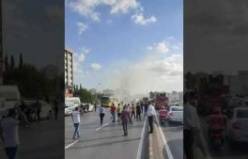 Ataşehir Bostancı E 5 Bostancı Köprüsünde İETT Otbüs Yangını 1 9 Eylül