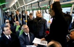 İBB BAŞKANI EKREM İMAMOĞLU  - YENİ METROBÜS TEST ETTİ