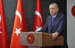 Cumhurbaşkanı Recep Tayyip Erdoğan, Cumhurbaşkanlığı Kabinesi toplantısı sonrası açıklamalarda bulunuyor
