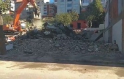 Yenisahra Mahallesinde DKY İnşaat Karot Aldığı binaların yıkımına devam ediliyor, 1, 11 Kasım 2021