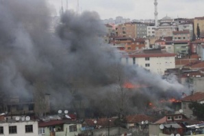 Ataşehir Mustafa Kemal'de Yangın